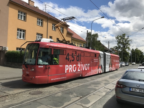 Pro statutární město Brno jsme zrealizovali polep tramvaje propagující dárcovství krve