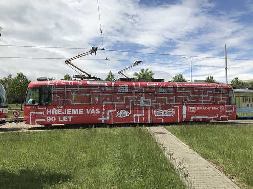 Referenční foto: Polep tramvaje Teplárny Brno