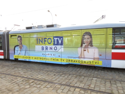 Referenční foto: Polep tramvaje InfoTV